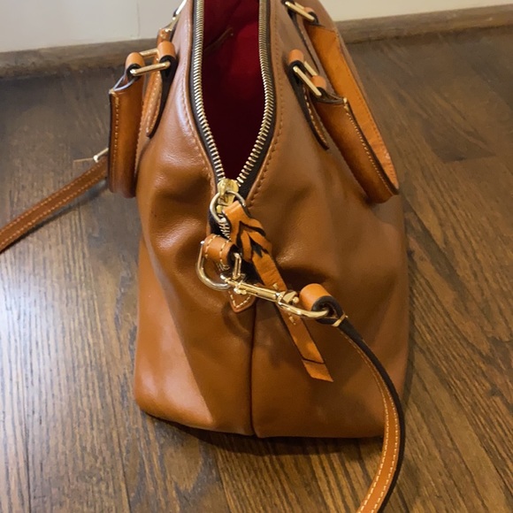 Dooney &Bourke brown leather satchel - Picture 4 of 12